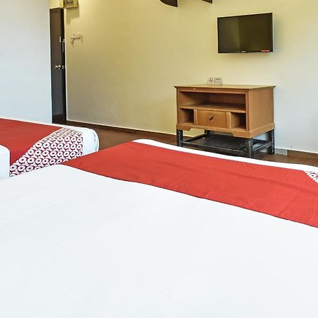 OYO 44036 Hotel De Perdana Hill Batu Pahat Bagian luar foto