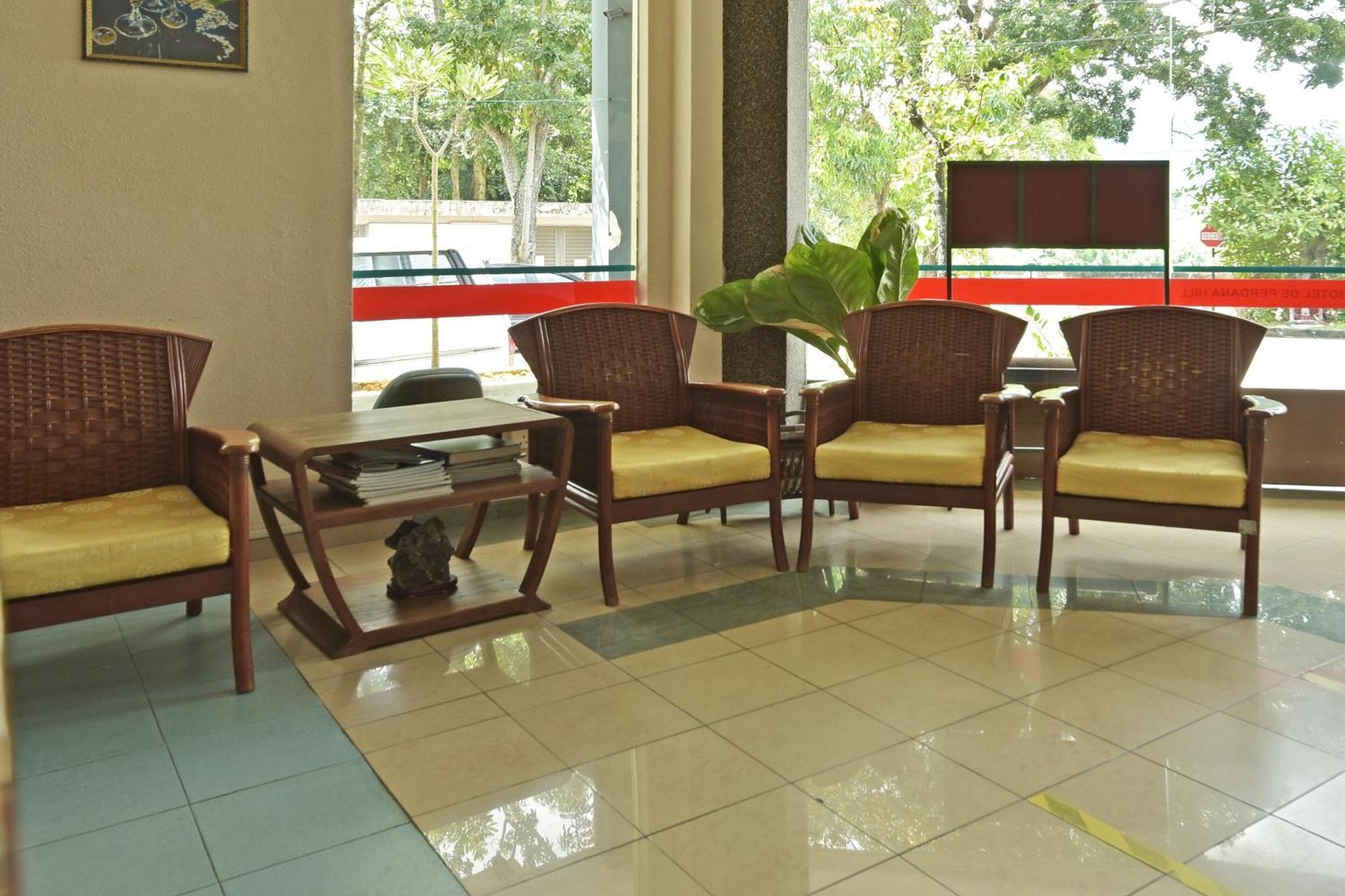 OYO 44036 Hotel De Perdana Hill Batu Pahat Bagian luar foto