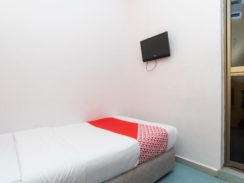 OYO 44036 Hotel De Perdana Hill Batu Pahat Bagian luar foto